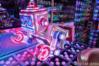 Illustration for article titled This Robot Restaurant Review Doesn't Answer This: How's The Food?